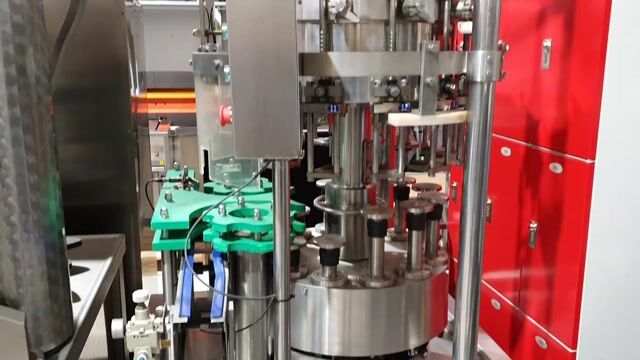 Bottling line G12 P250611100